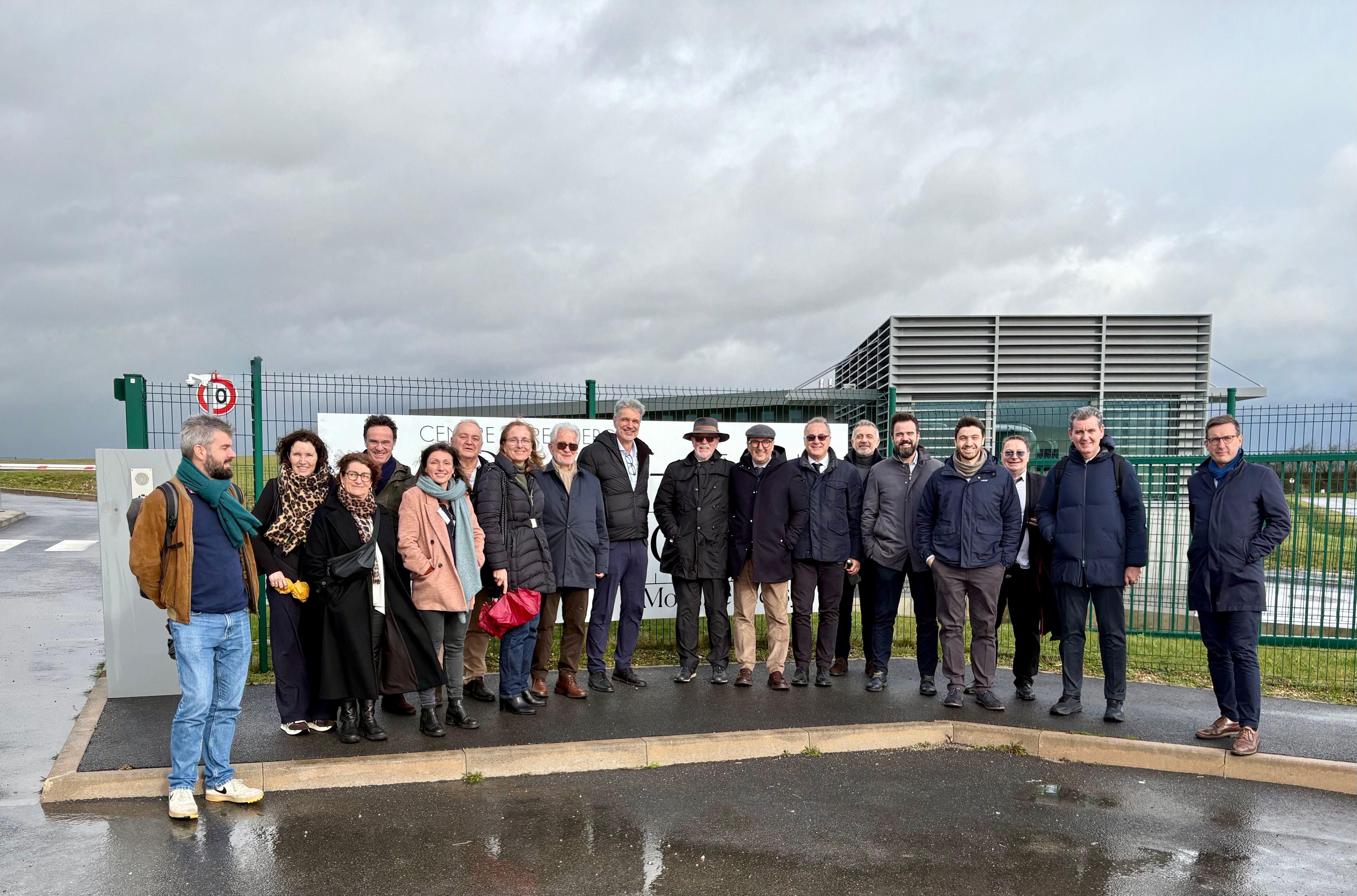 Group photo of the participants in the Assembly